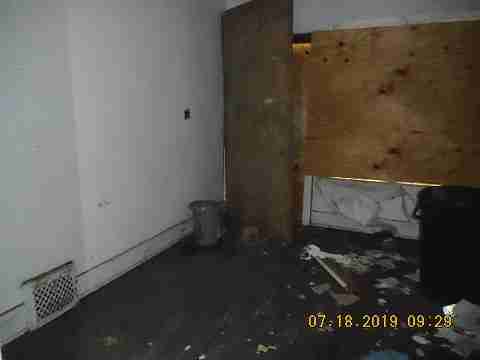 5421 Garland (24)_m.jpg